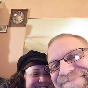 Meet your Posher, Lora